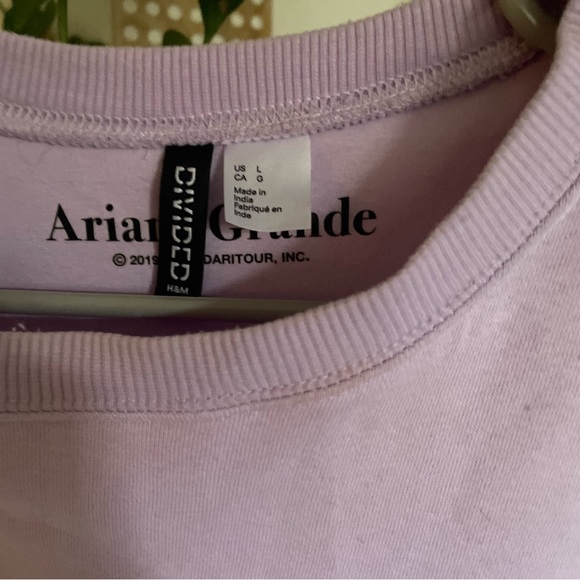 💜Ariana grande 7 rings crewneck!💜 - Picture 4 of 4